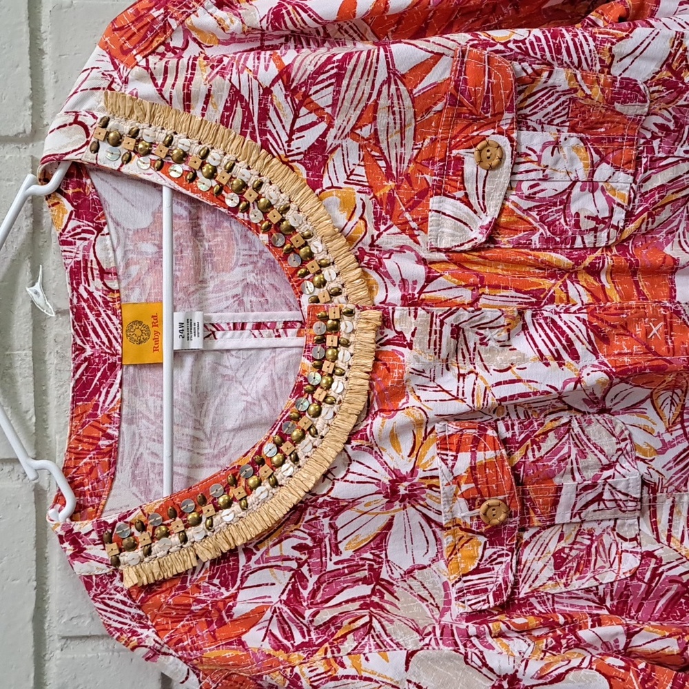 Ruby Rd. Vibrant Tropical Flora Snap Button Bead/… - image 2